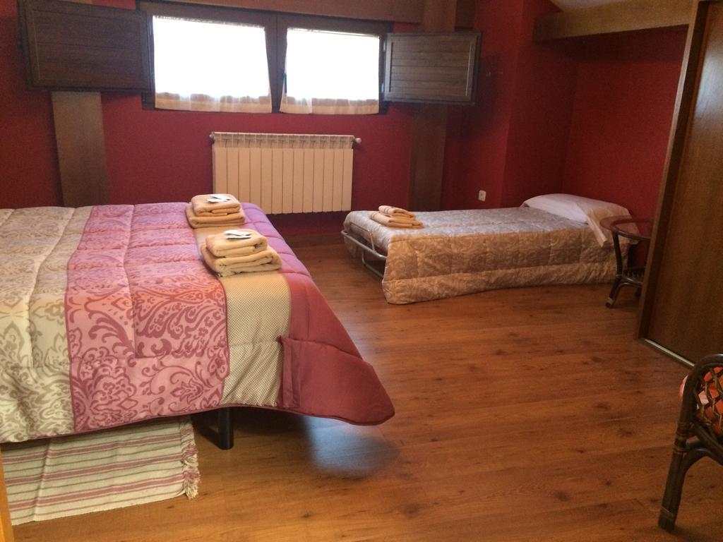 Tia Maria Bed & Breakfast Cerredo ภายนอก รูปภาพ